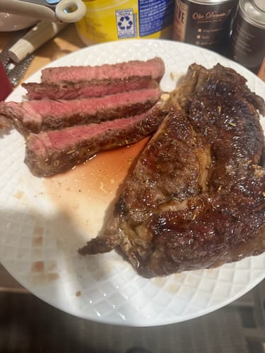 STEAK PACK – DAILY DEAL + 4 FREE HALF-POUND BURGER PATTIES